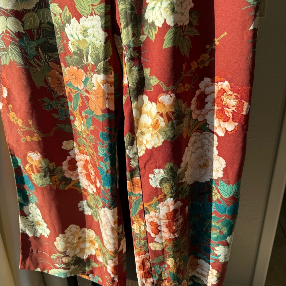 CHICOS—Rust Floral Wide-Leg Pants with Teal & Cream Blooms - Picture 2 of 8
